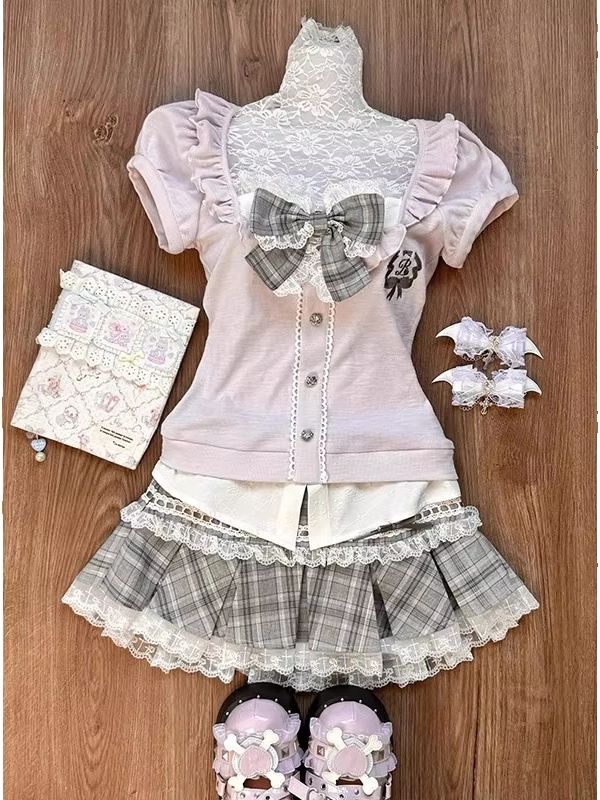 Anime & Cosplay Expo Acx 2025 - Kadın pembe dantel patchwork üst, büyük